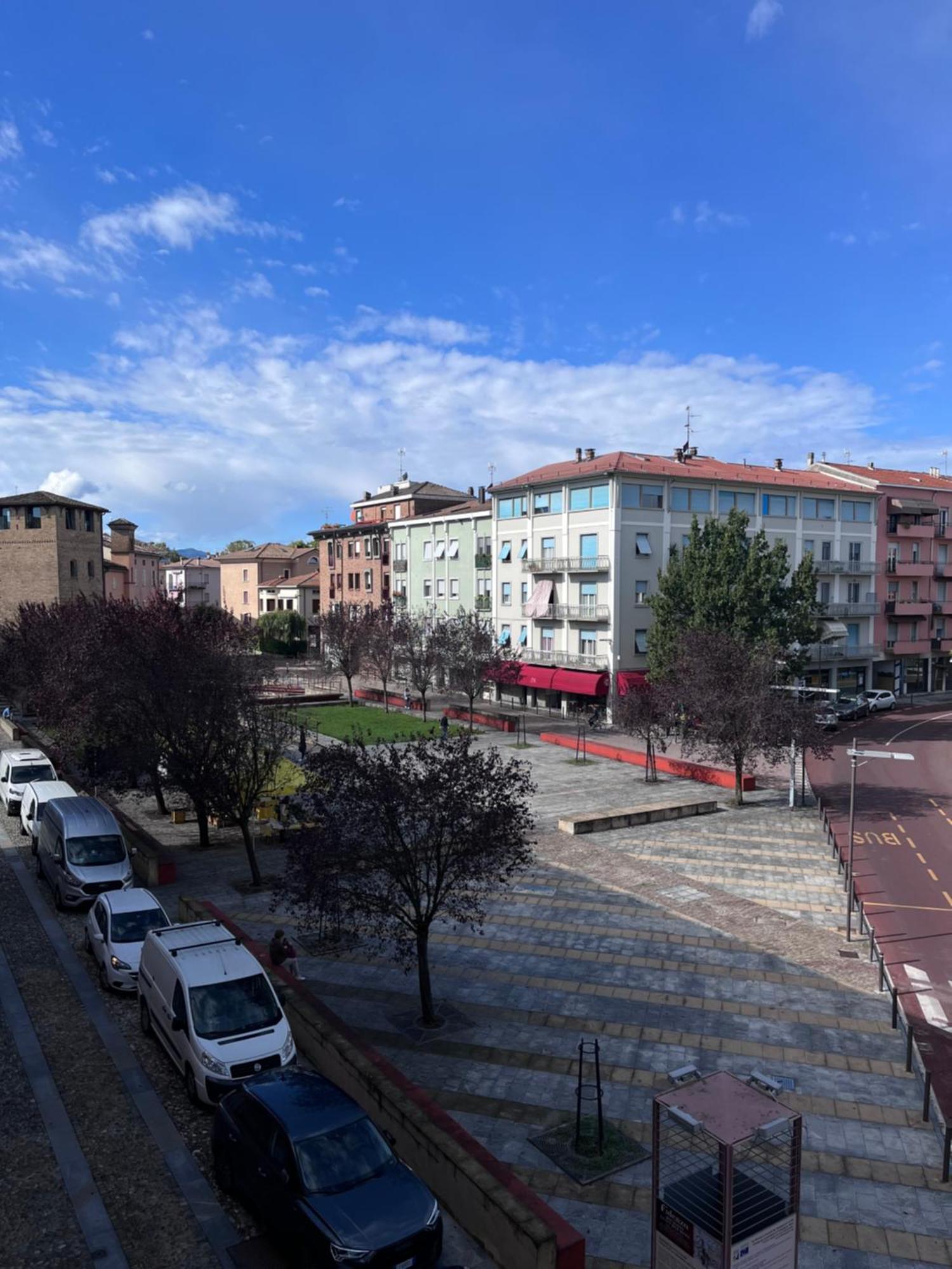 Dealuna Motel Fidenza Bagian luar foto