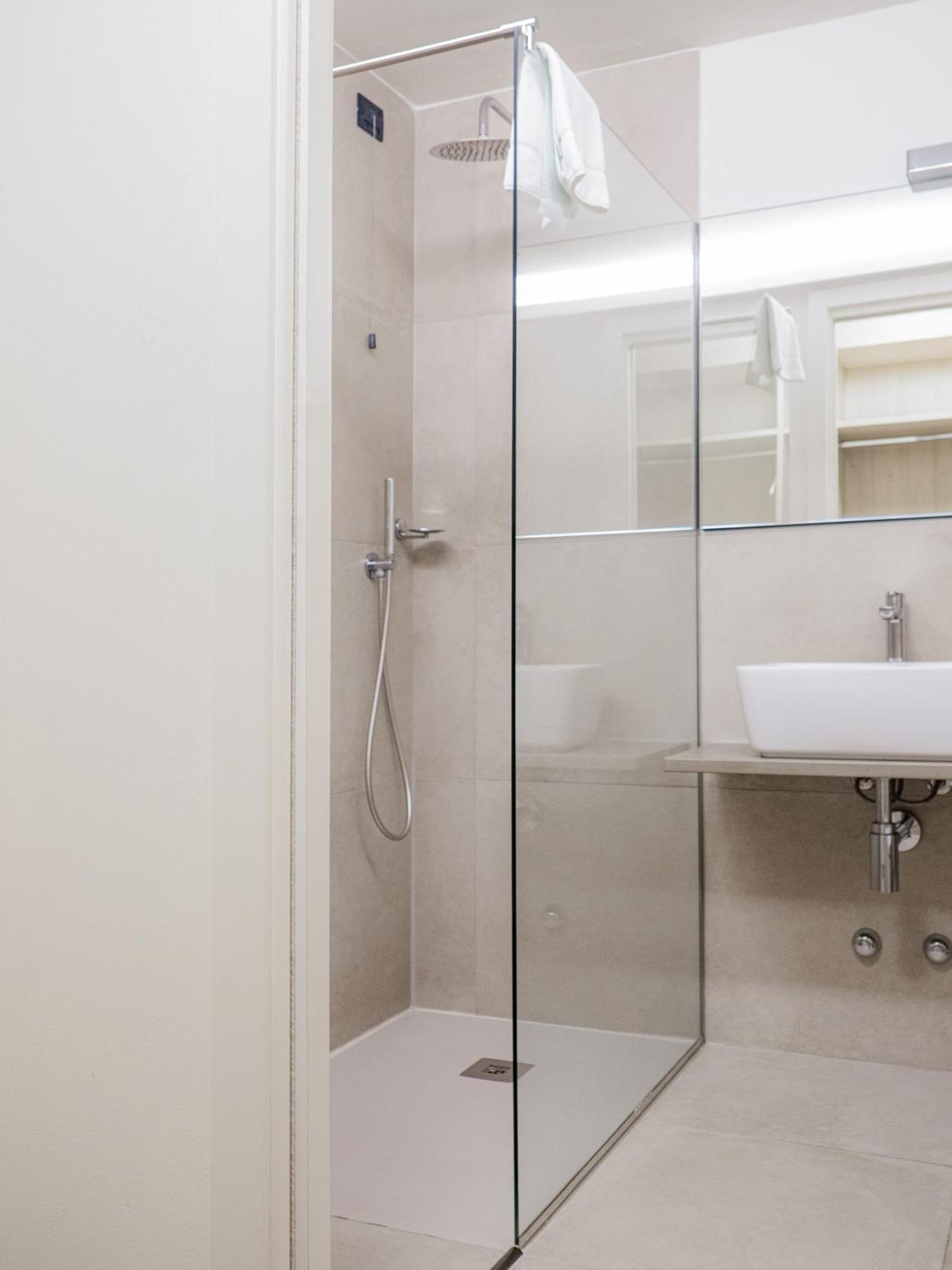 Dealuna Motel Fidenza Bagian luar foto